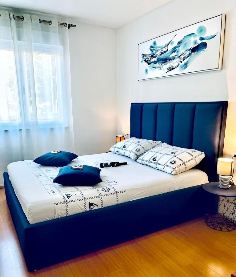 Luana Lux Apartment Пула Екстер'єр фото
