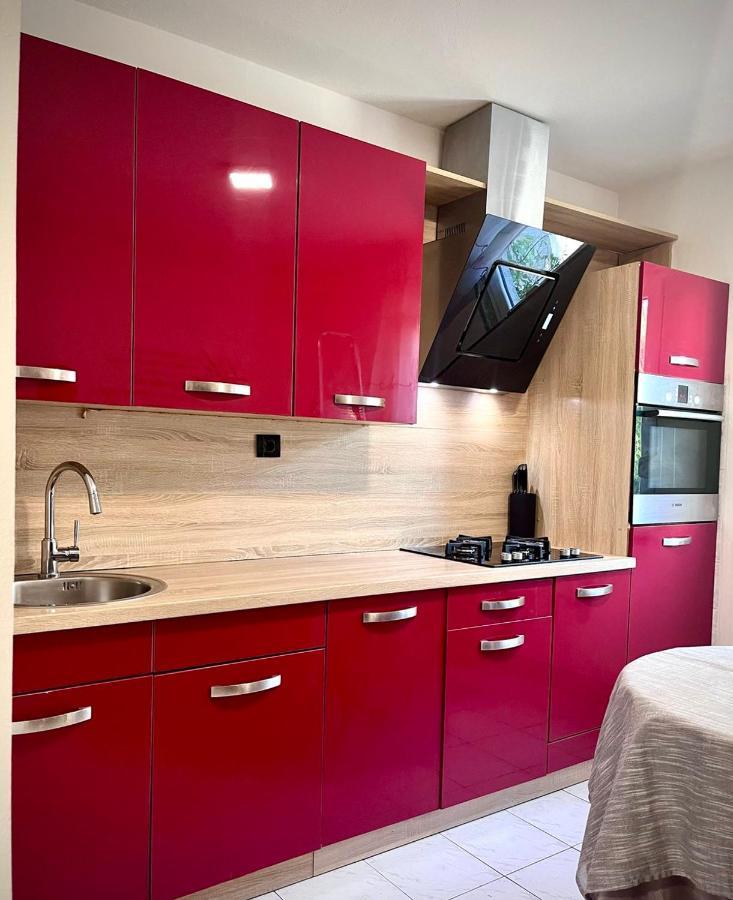 Luana Lux Apartment Пула Екстер'єр фото